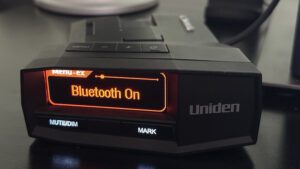 Uniden R8 bluetooth on